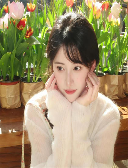 从表演艺术看悬疑片《阿尔卑斯山》：编剧的叙事结构与情节设计 理解角色塑造的艺术